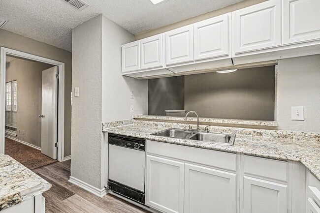 Building Photo - 3607 W Northgate Dr