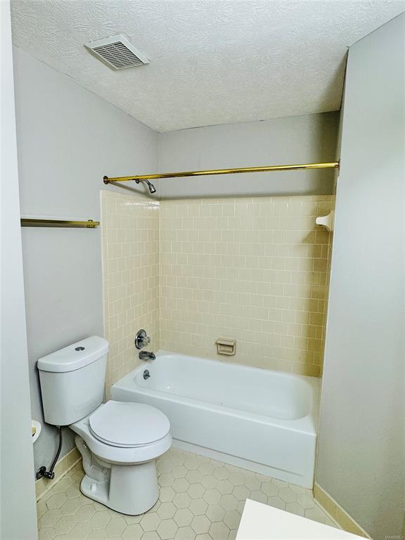 Building Photo - 6008 Woodrun Ct