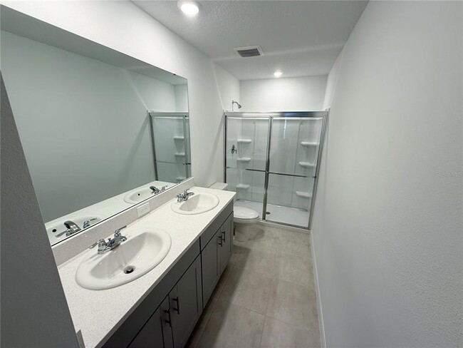 Building Photo - 3102 Skyline Lp