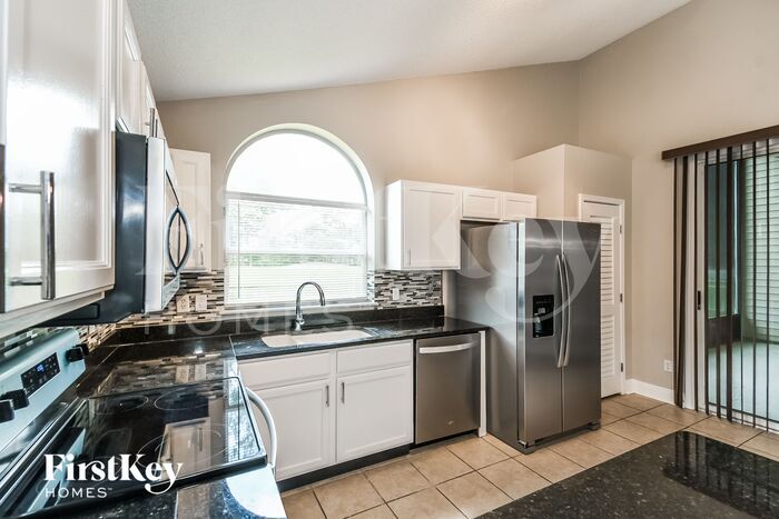 Building Photo - 10534 Otter Creek Dr