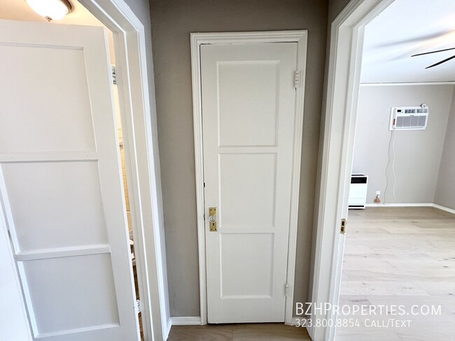 Building Photo - Newly Updated 1Bedroom 1Bathroom In Hollywood