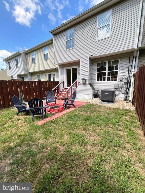Building Photo - 404 Potomac Hills Dr