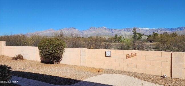 Building Photo - 7659 E Park View Dr