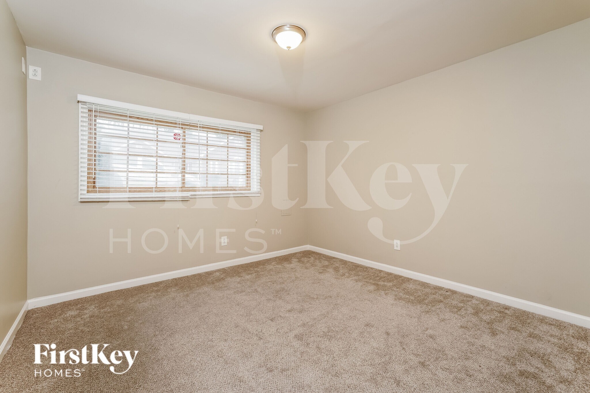 Building Photo - 4512 Princess Dr