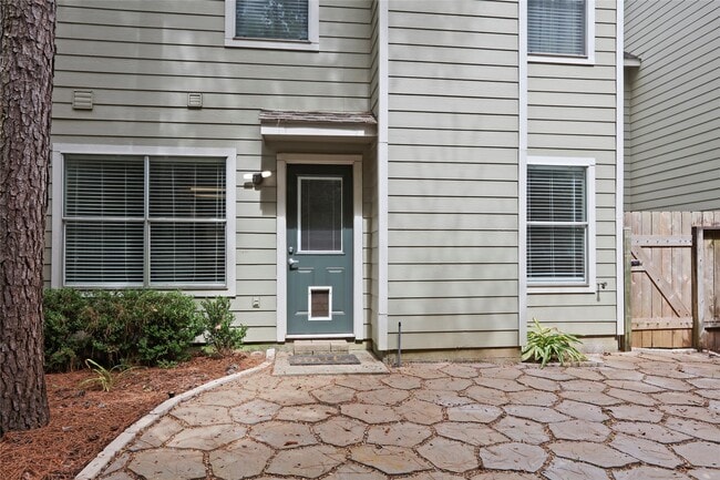 Building Photo - 134 S Walden Elms Cir