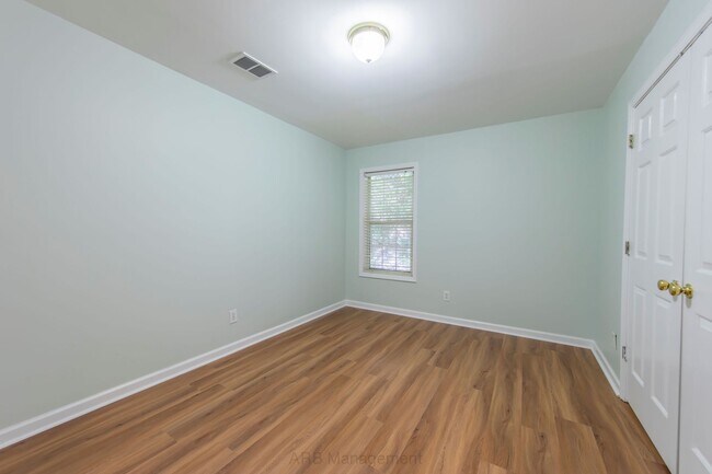 Building Photo - Beautiful 4-Bedroom Home in Desirable East Cobb – Prime Marietta Location!