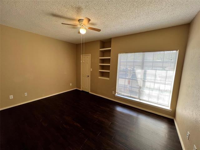 Building Photo - 9601 Forest Ln