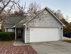 Building Photo - Room in House on Brian William Rd