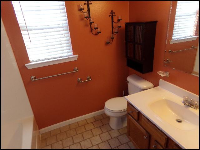 Building Photo - 118 Bob O Link Ln