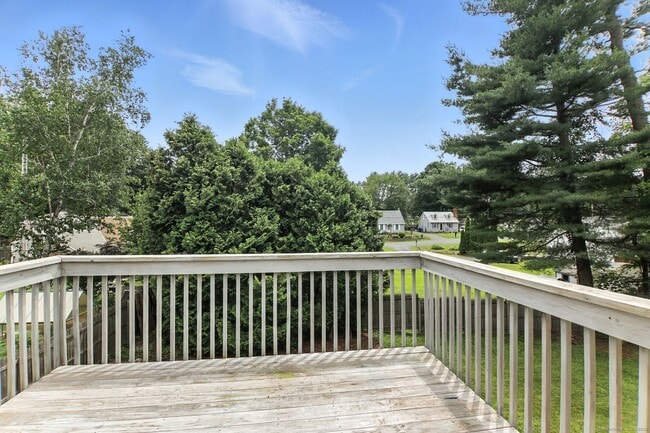 Building Photo - 221 Griffin Rd