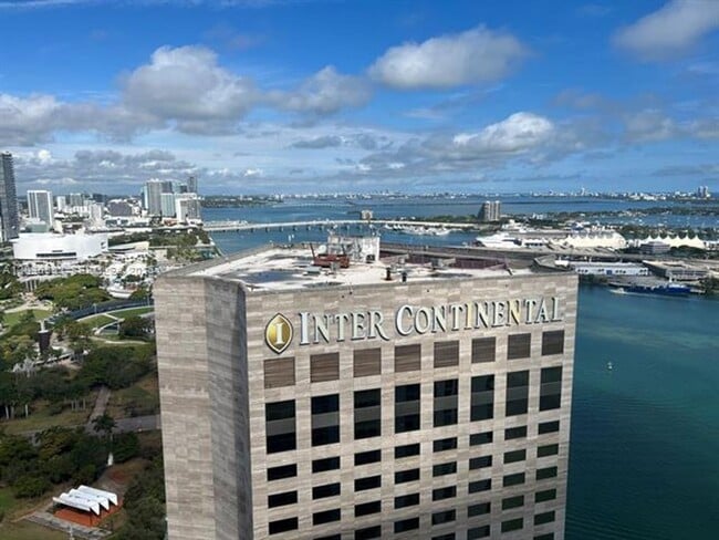 Building Photo - 335 Biscayne Blvd
