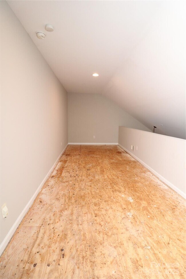 Building Photo - 2558 Carya Pond Ln