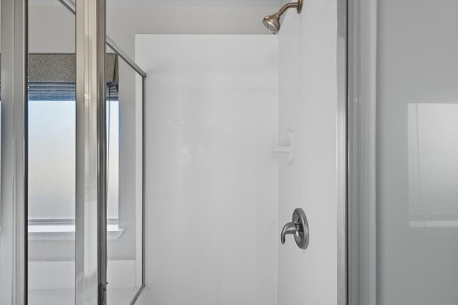 Building Photo - 4833 Heber Springs Trail