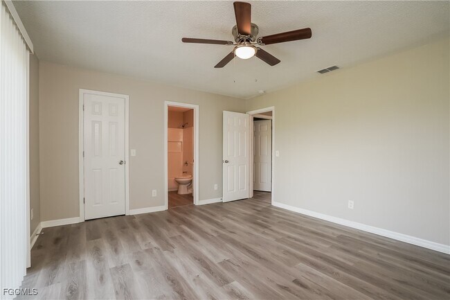 Building Photo - 1301 Olive Ave N