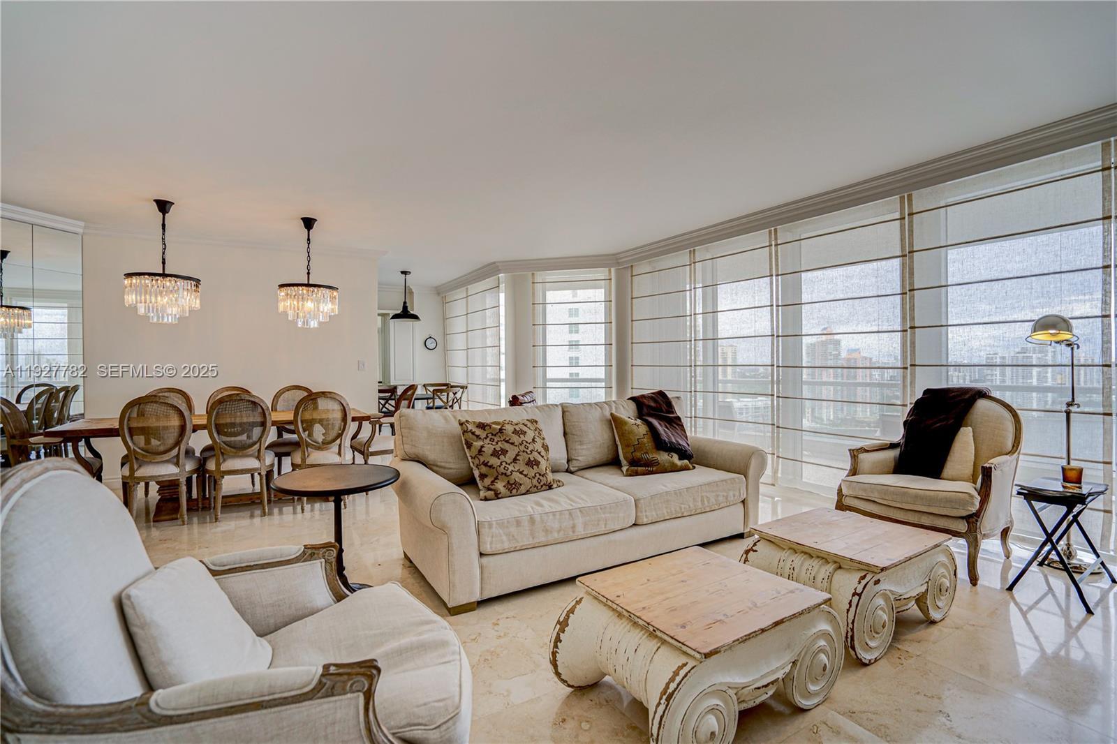 Building Photo - 7000 Island Blvd