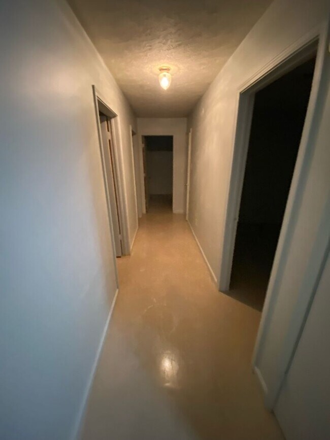 Building Photo - Monthly Paid Rent