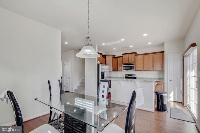 Building Photo - 8570 Crooked Tree Ln
