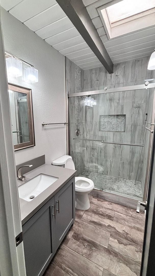 Building Photo - Beautiful 3 Bedroom/2 Bath Single Family H...