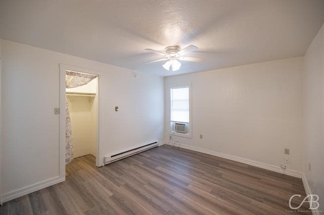 Building Photo - 883 Cedar St