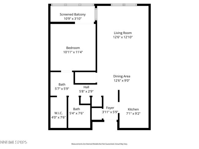 Building Photo - 3095 Lakeside Dr