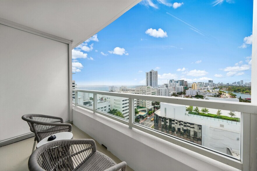 Building Photo - 4401 Collins Ave