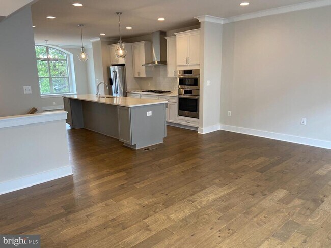 Building Photo - 5118 Ridgeview Retreat Dr