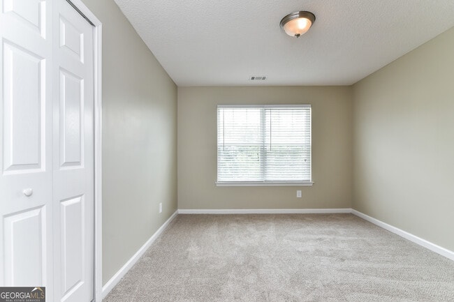 Building Photo - 6717 Delaware Bend