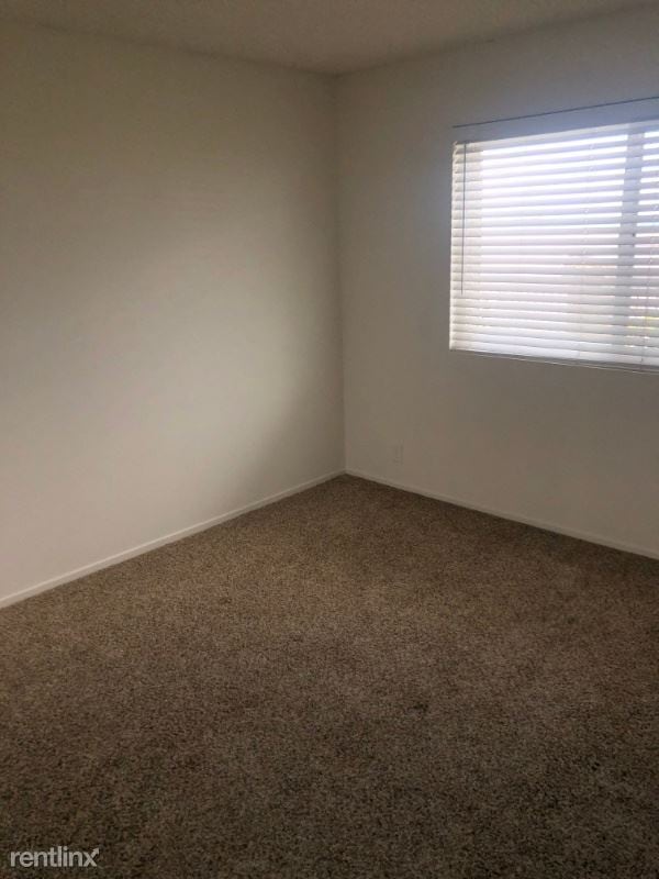 Building Photo - 3 br, 2 bath Condo - 341 E Surfside Dr