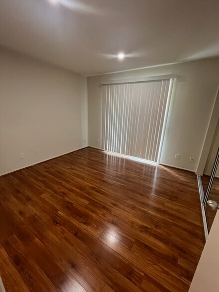 Building Photo - 5529 Fulcher Ave