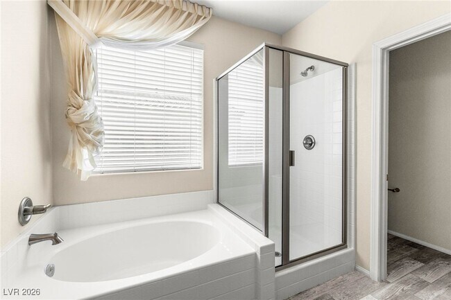 Building Photo - 713 Tall Arrow Ave