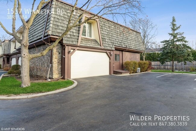 Building Photo - 1537 Winnetka Rd