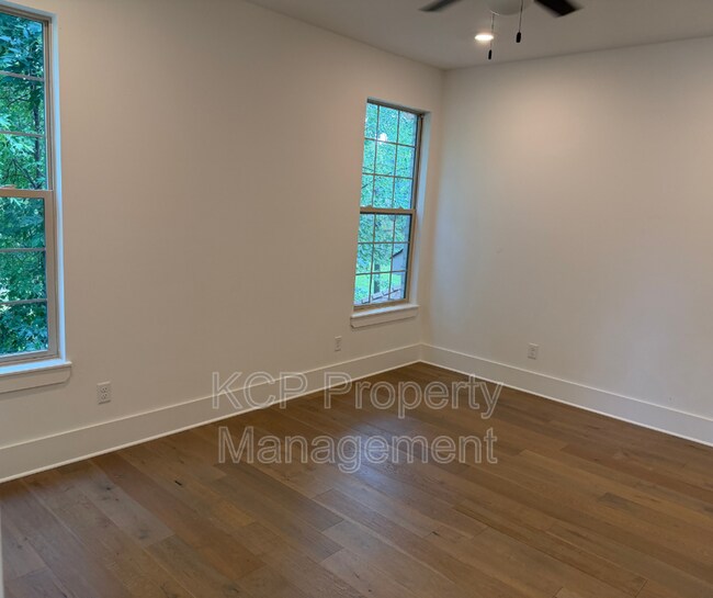 Building Photo - 1813 Garland Ave