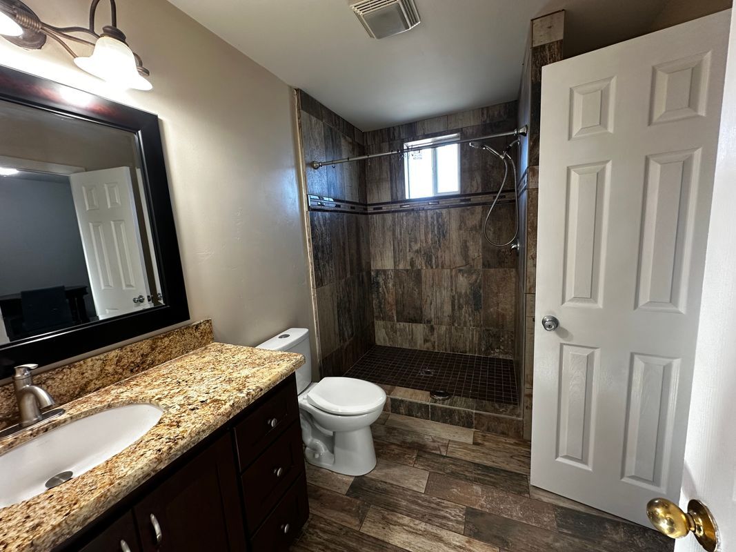 Building Photo - 2235 Cloyne St