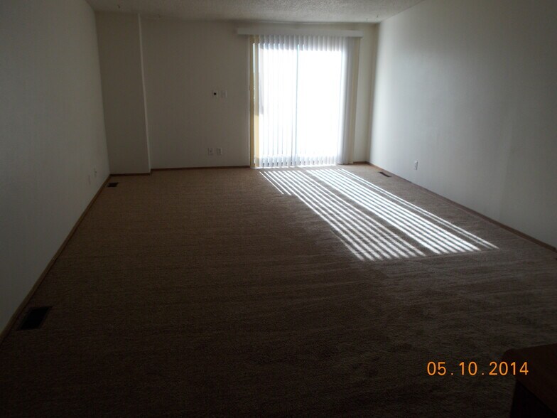 Building Photo - 6236 Pontiac St