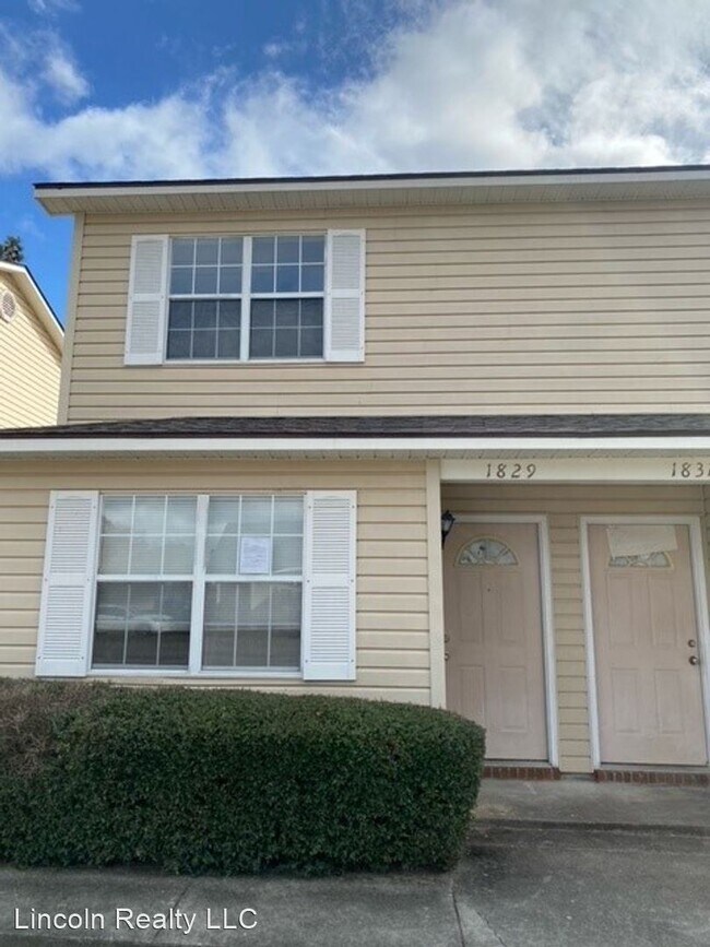 2 br, 2.5 bath House 1829 Remer Lane* 1829 Remer Ln Valdosta GA