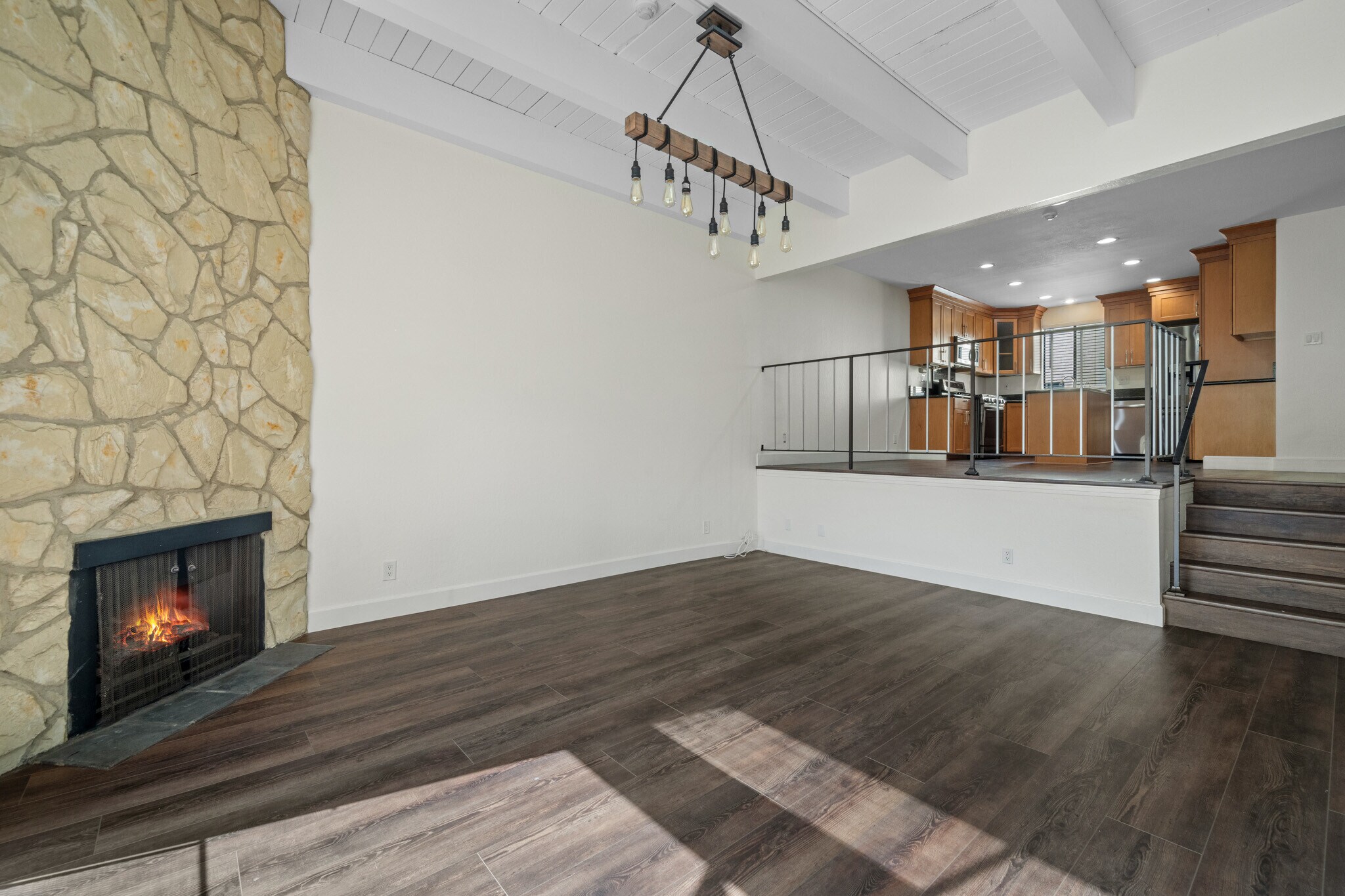 Building Photo - 2520 Ruhland Ave