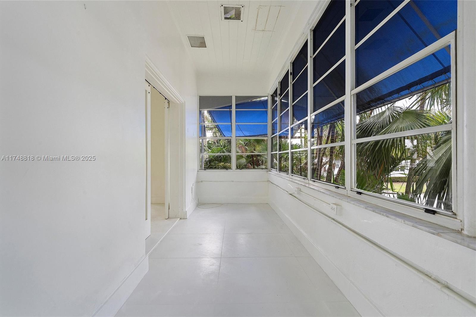 Building Photo - 600 Surfside Blvd