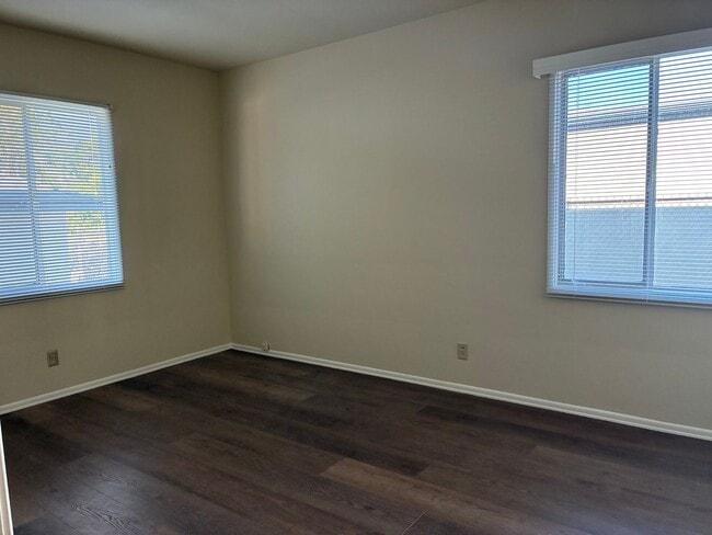 Building Photo - 1387 Eagle Vista Dr