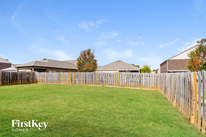 Building Photo - 604 Round Rd