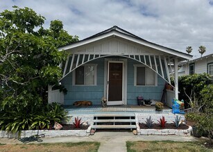 Building Photo - Sunny Beach Cottage with Yard in the Heart of Ocean Beach!