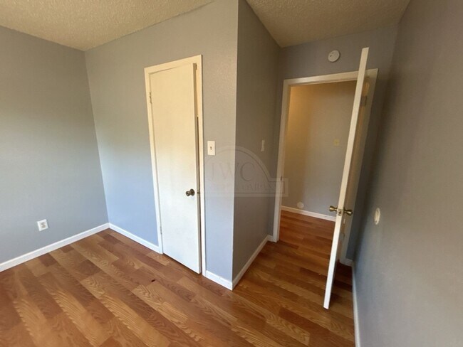 Building Photo - 2011 Windward Dr