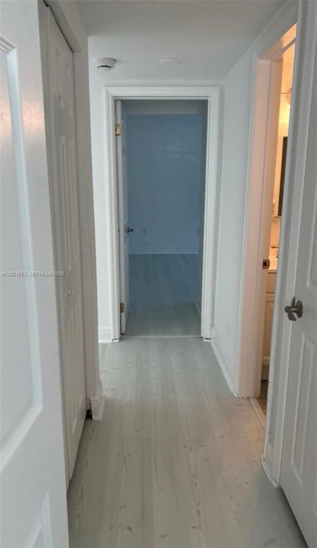 Building Photo - 9159 SW 77th Ave