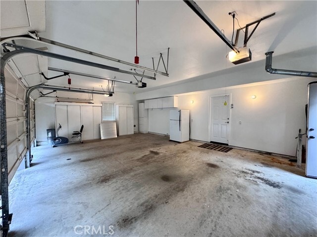 Building Photo - 19032 Avondale Ln