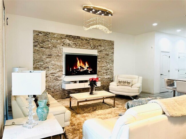 Building Photo - 15347 Gilligan Ct