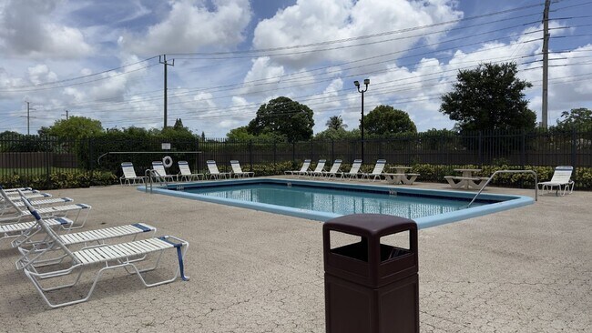 Building Photo - $2,995.00 - 3 Beds / 2 Baths, no deposit option available!