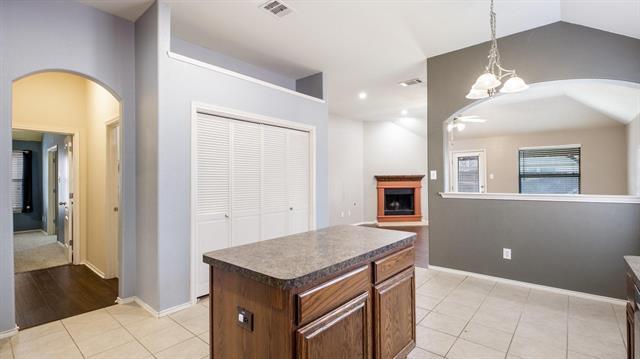 Building Photo - 5209 Bear Valley Dr