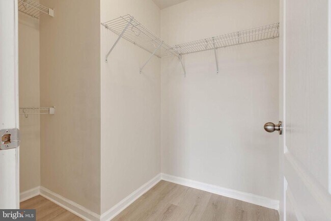 Building Photo - 1919 Beckman Ter