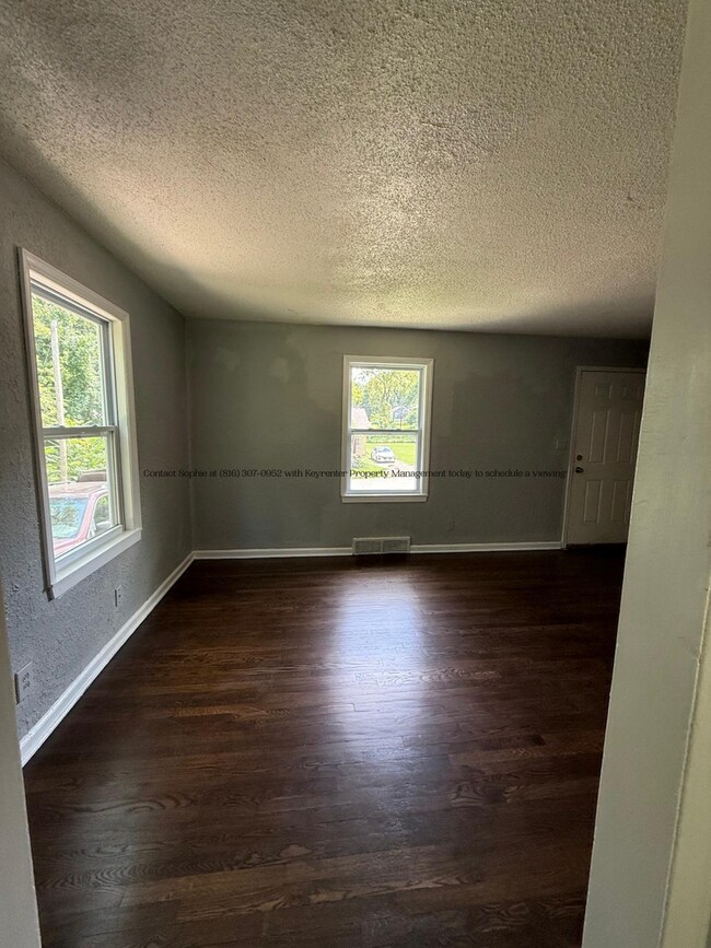 Building Photo - 2 bed 1 bath