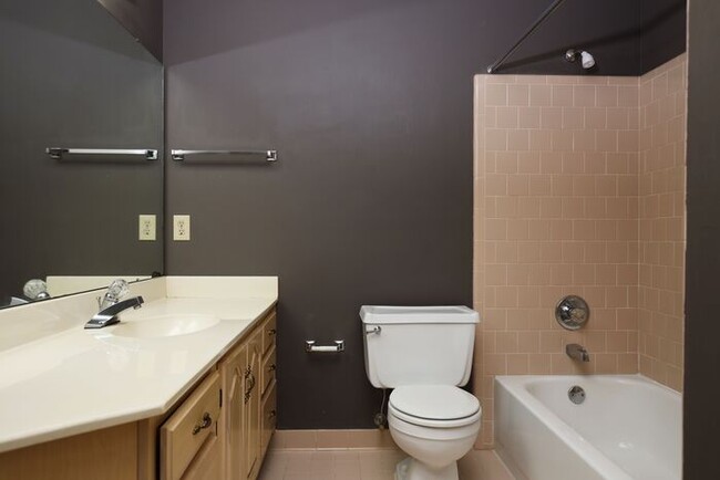 Building Photo - Copperfield