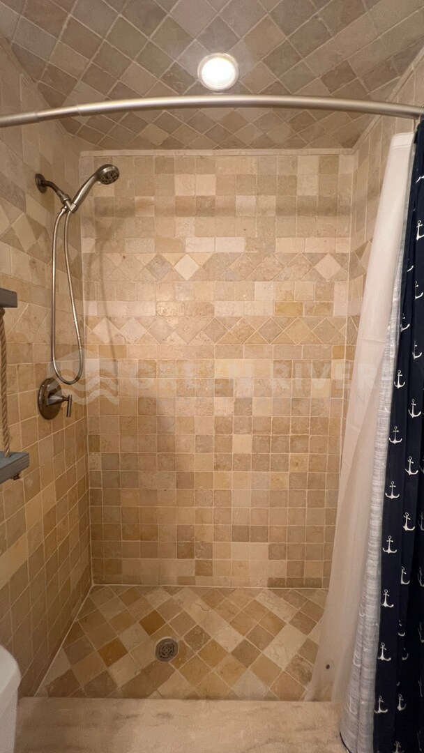 Building Photo - Amazing 4 bedroom home with St Johns River Views Available Now!